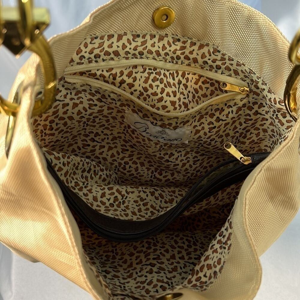 Braciano soft shoulder bag with gold hardware and brown leather purse strap - Picture 4 of 9